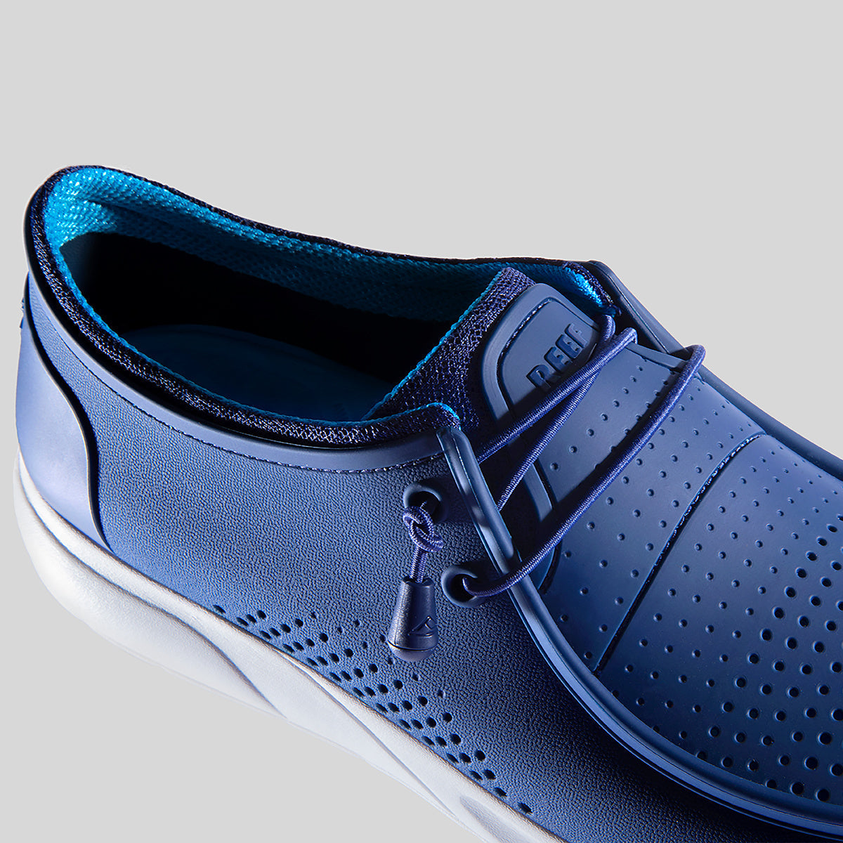 Reef Water Coast - Navy