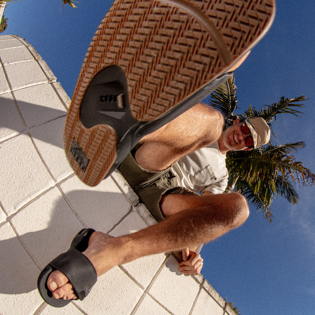 Reef Fanning Slide - Black/Silver