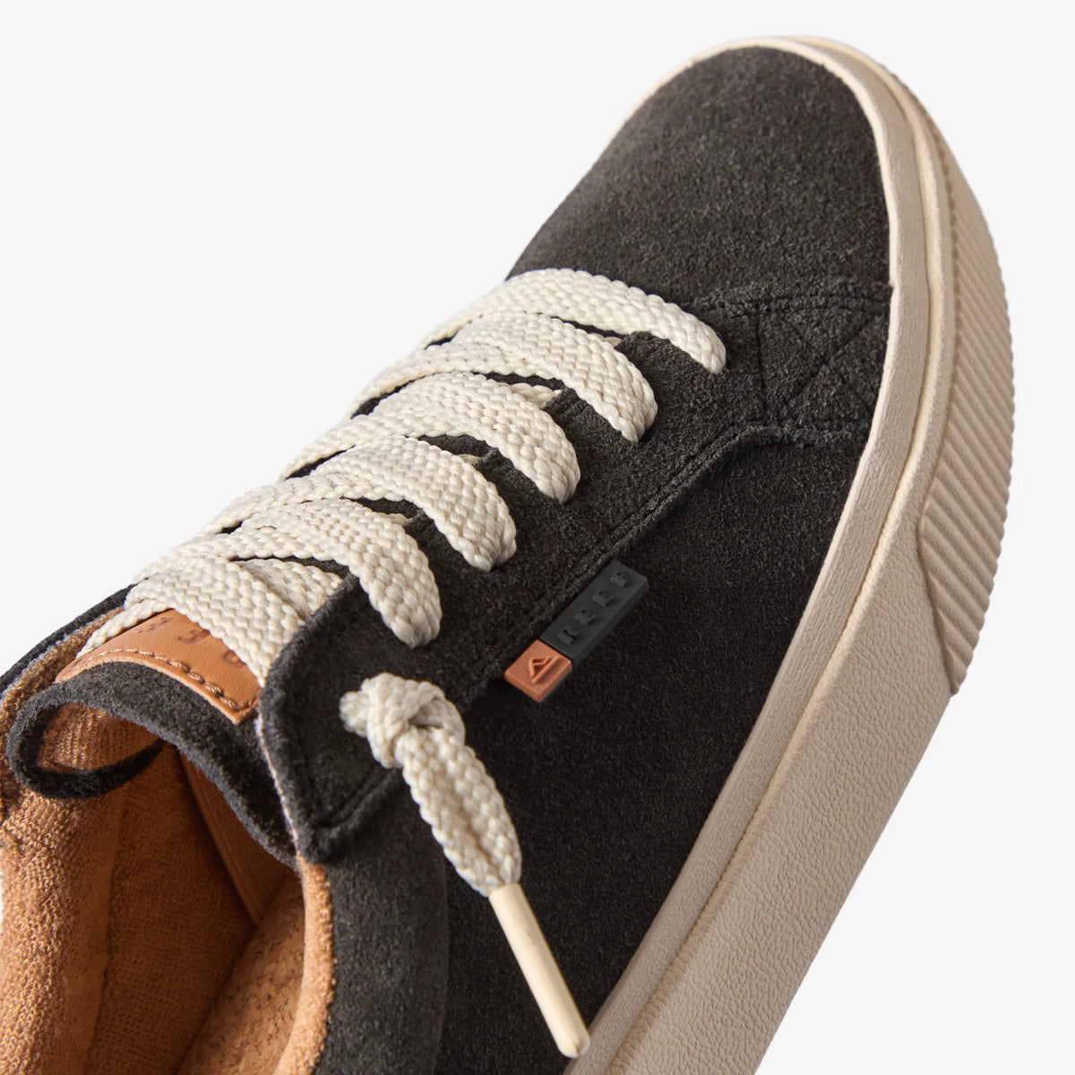 Reef Lay Day Dawn - Charcoal Suede