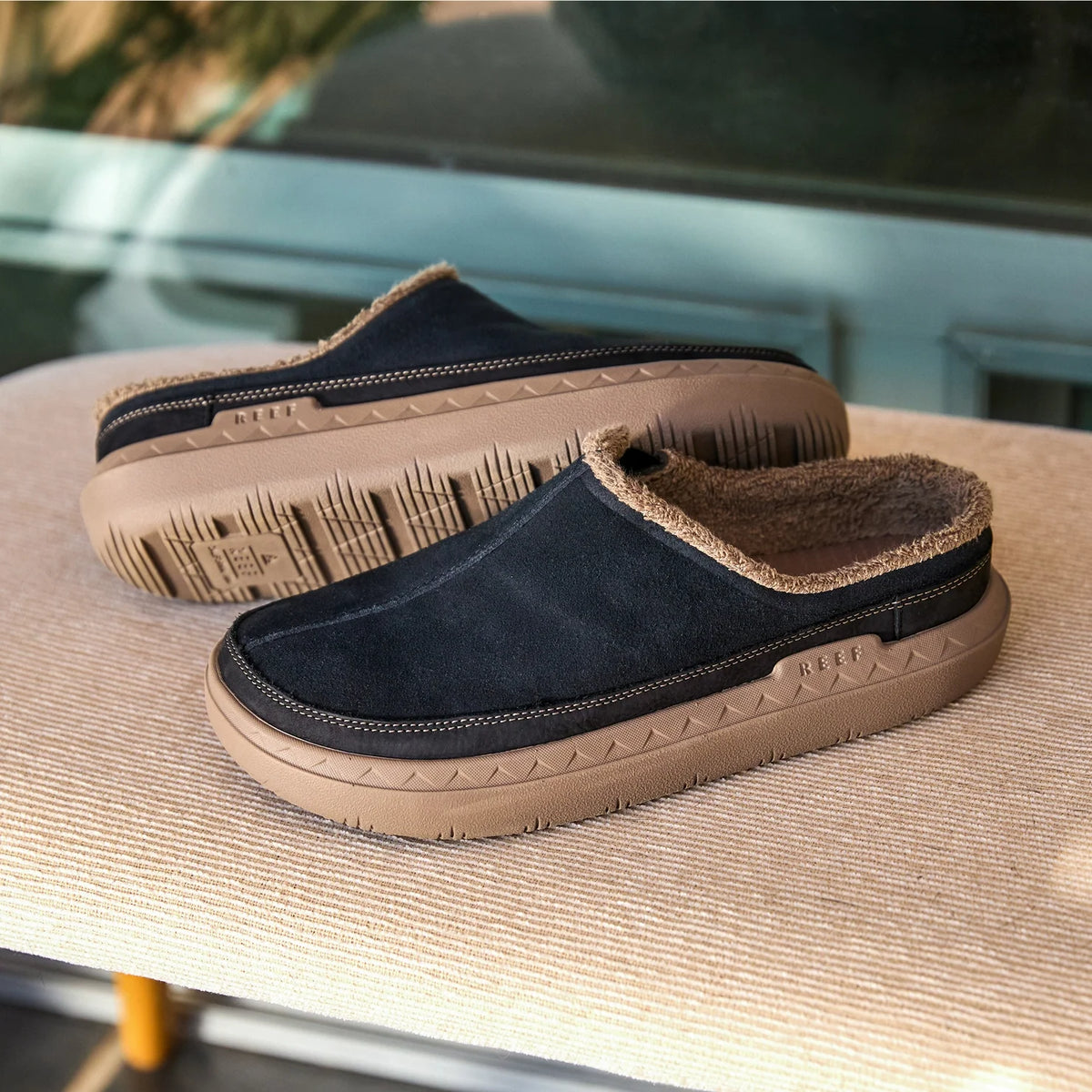 Reef Rambler Mule - Black