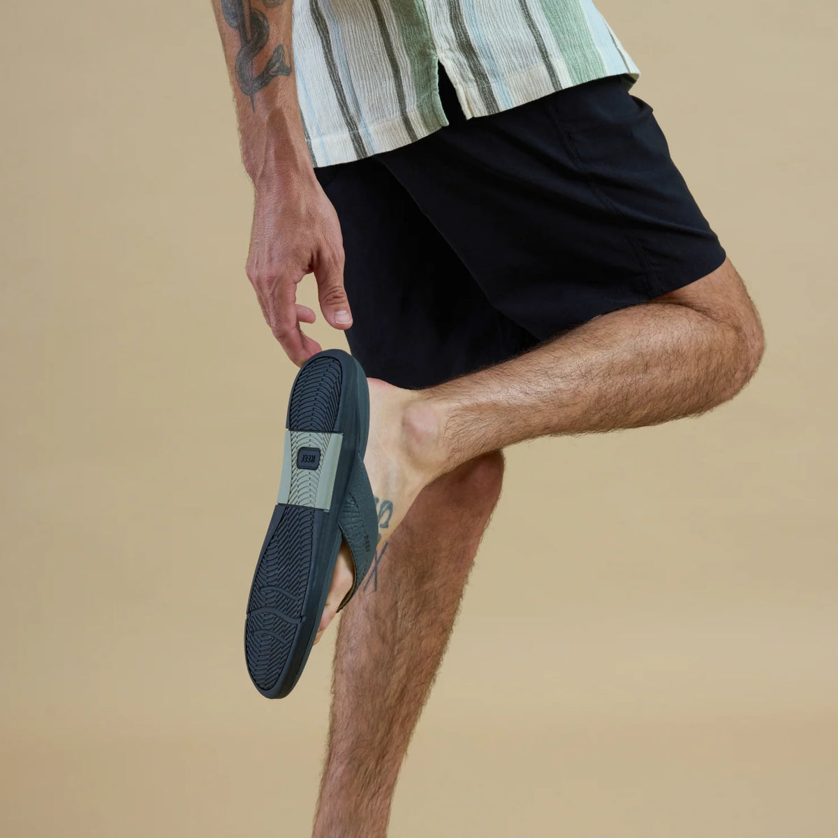 Reef Offshore - Grey/Black/Tan